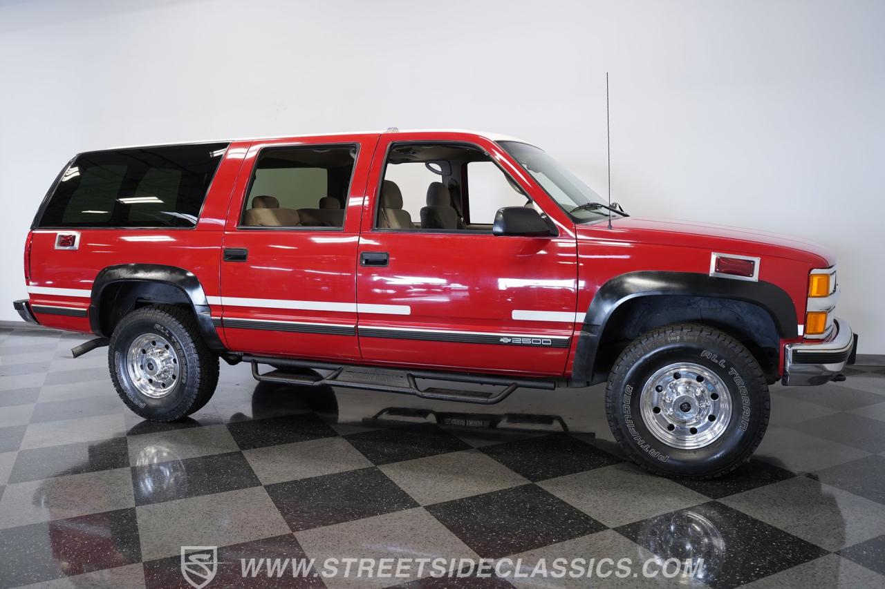 1999 Chevrolet Suburban 2500 4X4