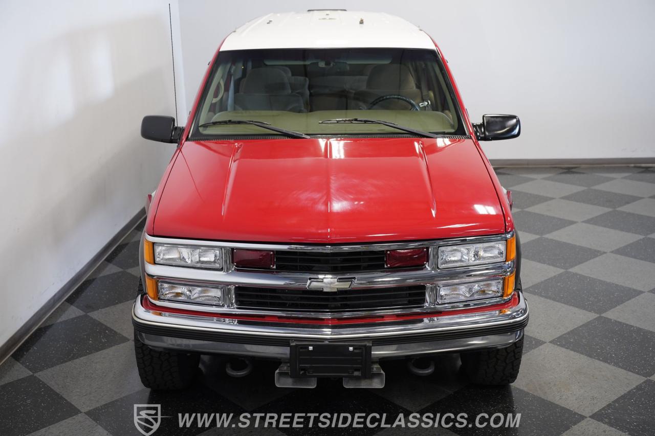 1999 Chevrolet Suburban 2500 4X4