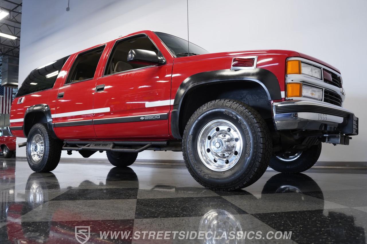 1999 Chevrolet Suburban 2500 4X4