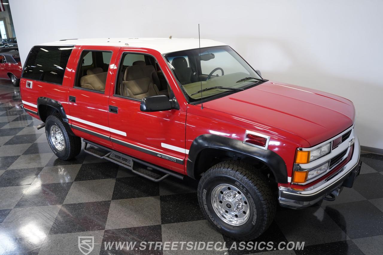 1999 Chevrolet Suburban 2500 4X4