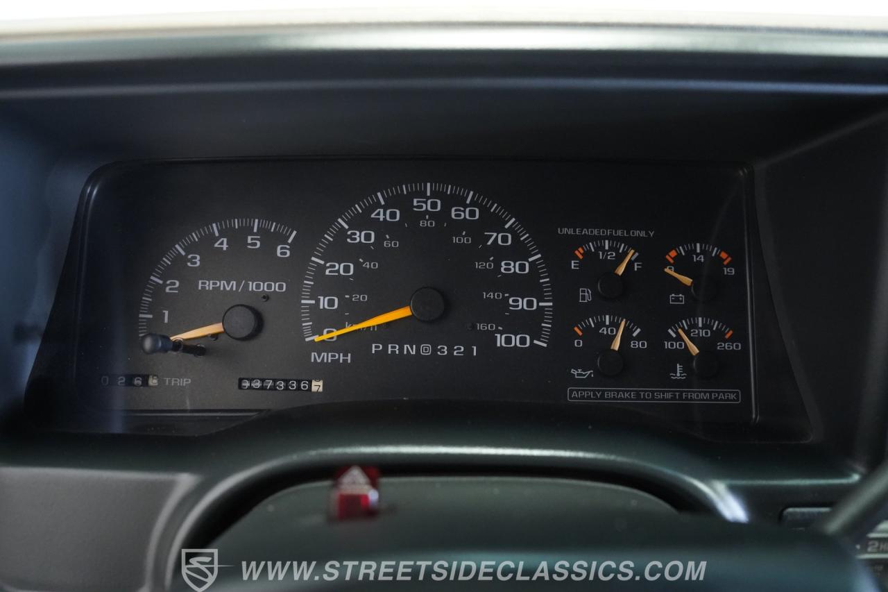 1999 Chevrolet Suburban 2500 4X4