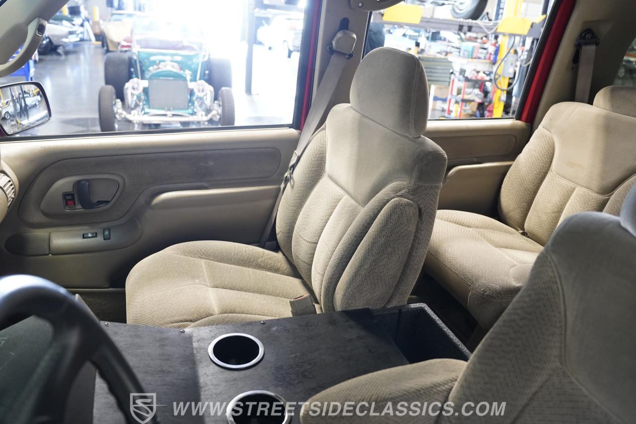 1999 Chevrolet Suburban 2500 4X4