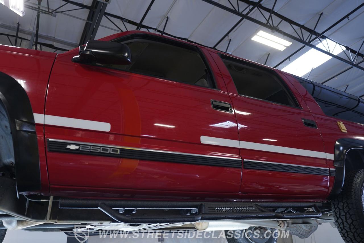 1999 Chevrolet Suburban 2500 4X4