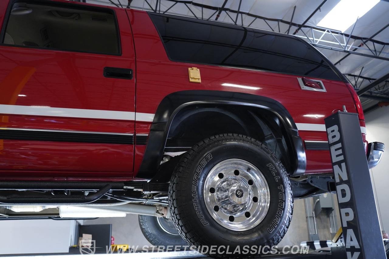 1999 Chevrolet Suburban 2500 4X4