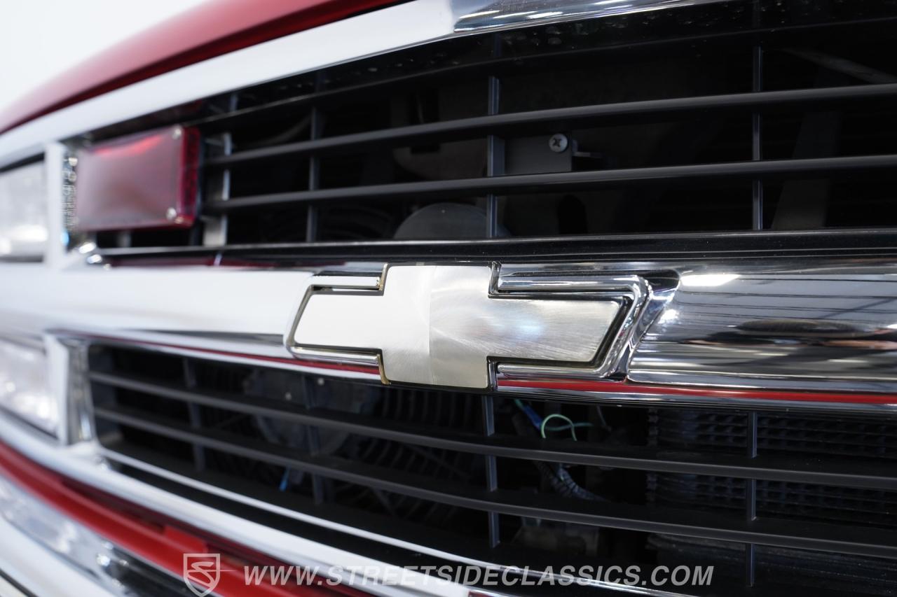 1999 Chevrolet Suburban 2500 4X4