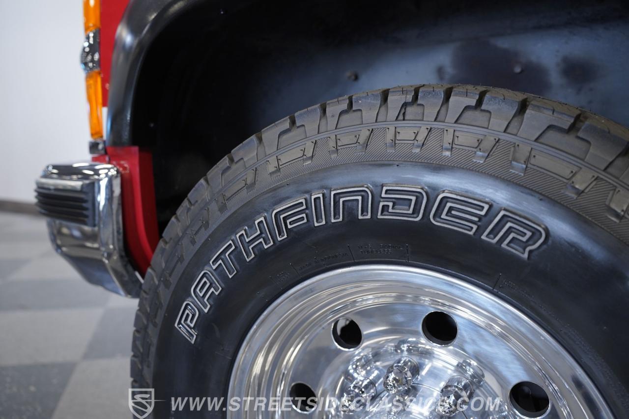 1999 Chevrolet Suburban 2500 4X4