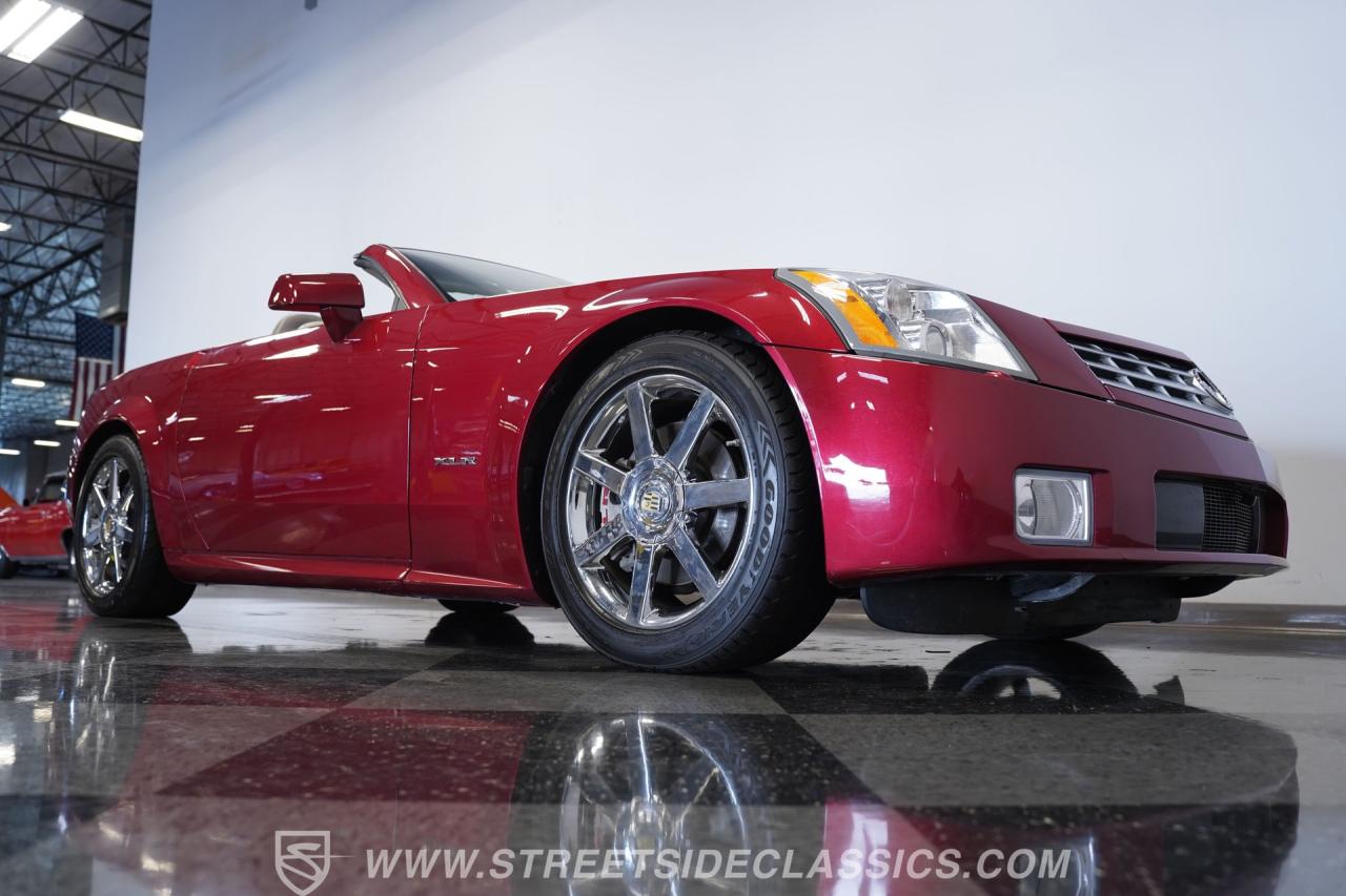 2005 Cadillac XLR