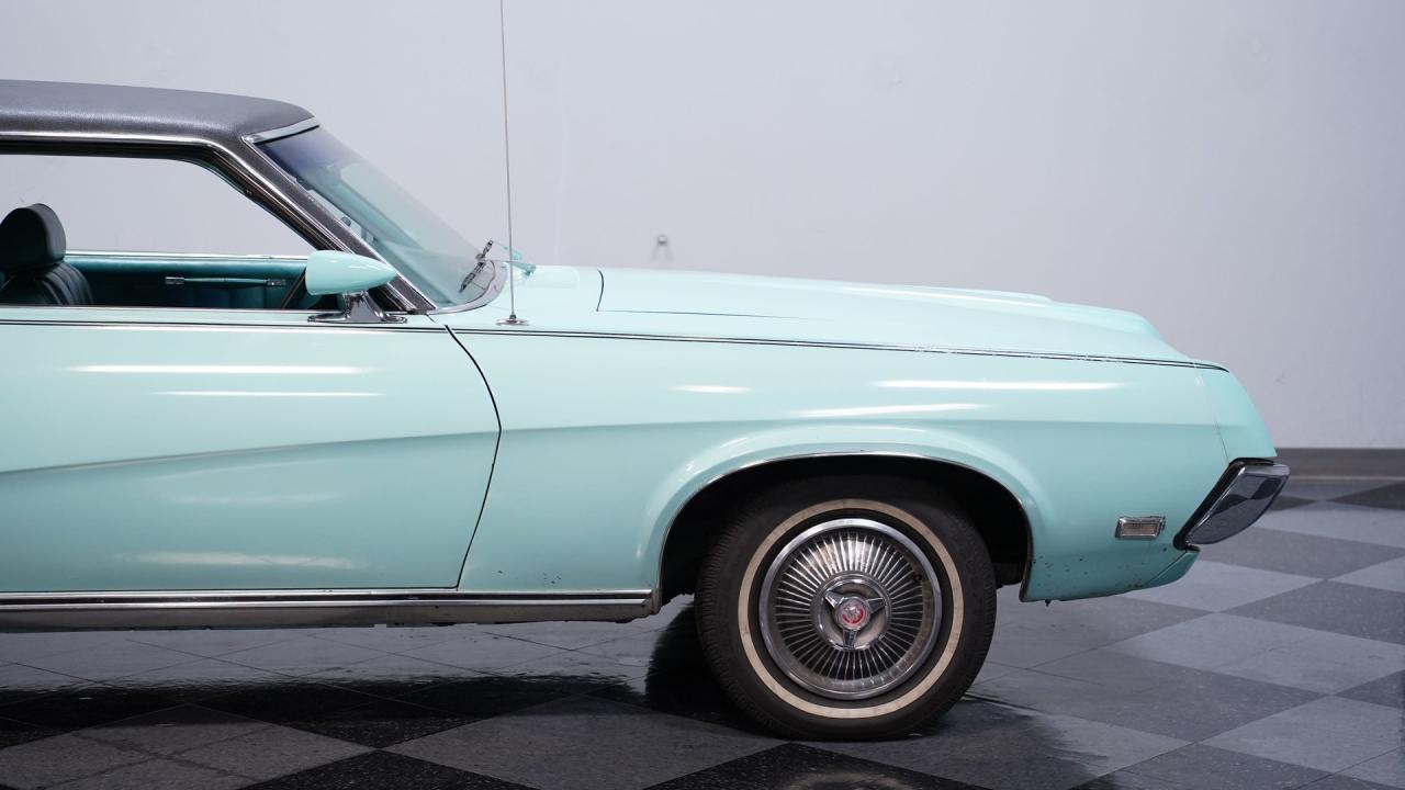 1969 Mercury Cougar XR7