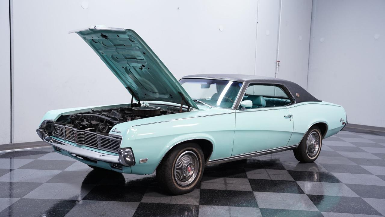 1969 Mercury Cougar XR7