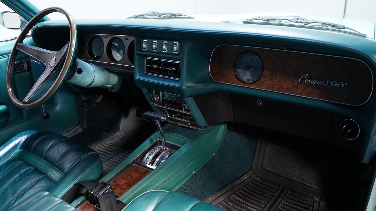 1969 Mercury Cougar XR7