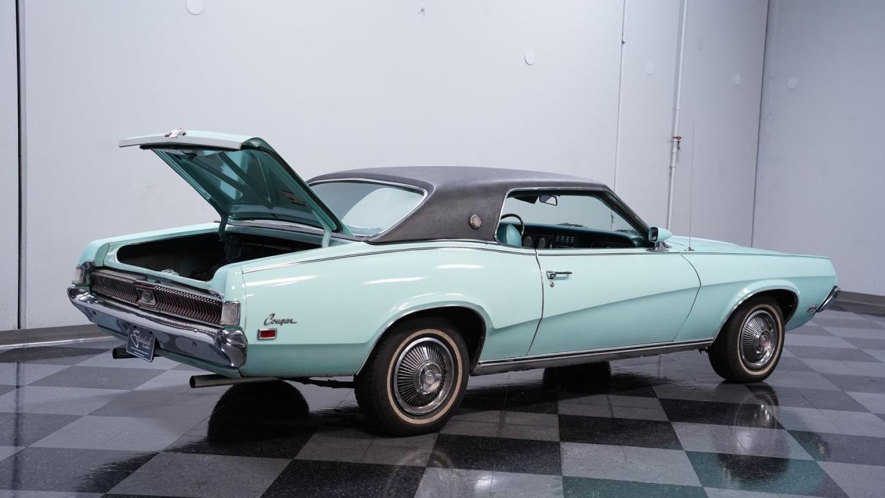 1969 Mercury Cougar XR7