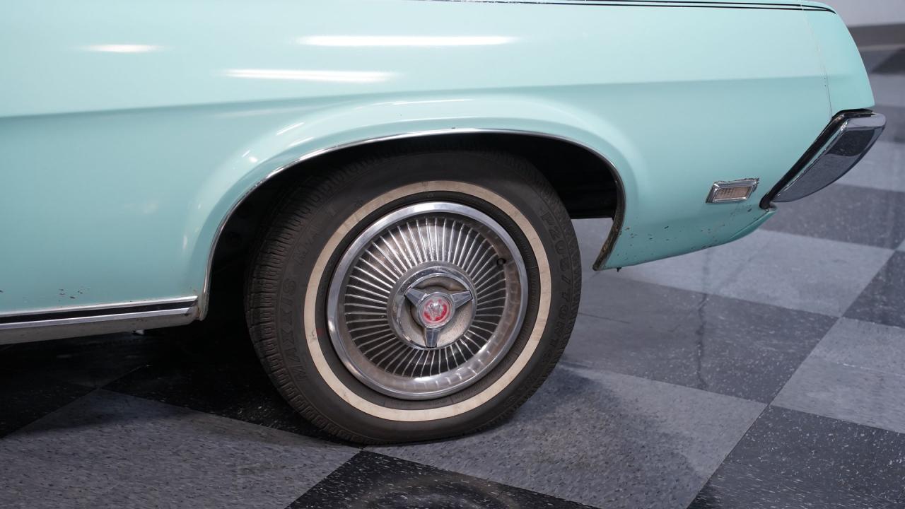 1969 Mercury Cougar XR7