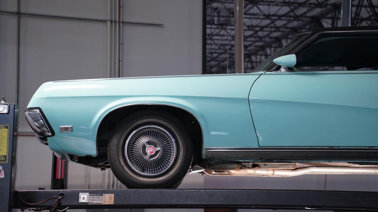 1969 Mercury Cougar XR7