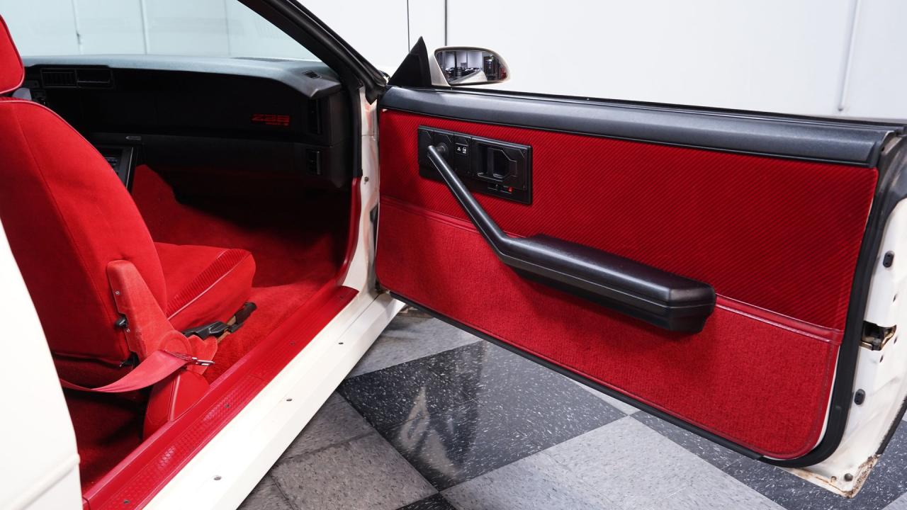 1986 Chevrolet Camaro IROC Z28