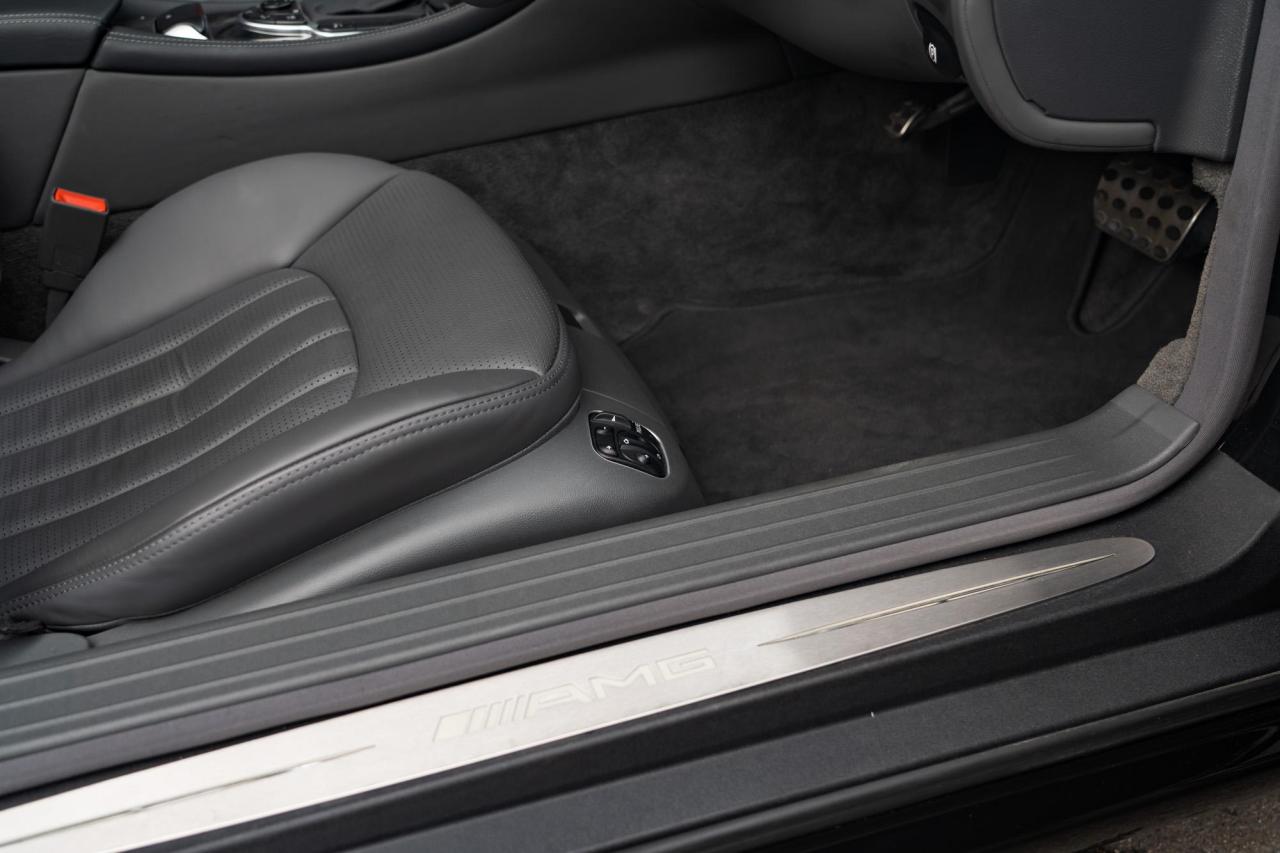 2005 Mercedes - Benz SL65 AMG