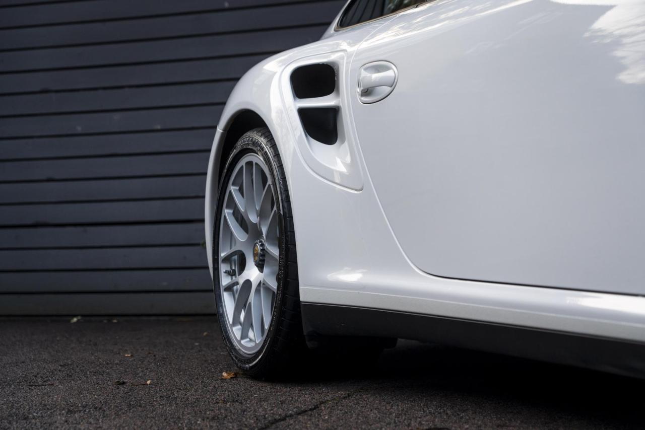 2010 Porsche 911 (997.2) Turbo