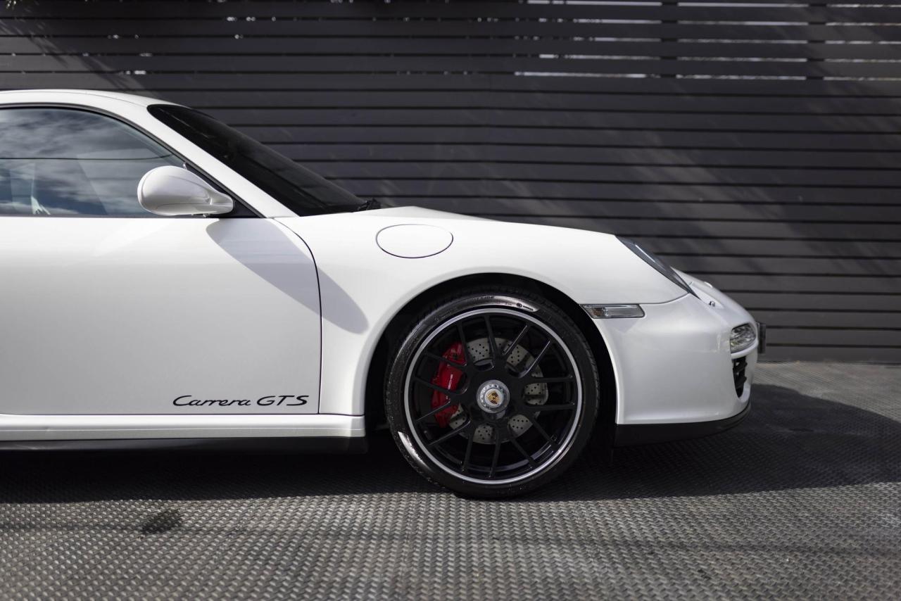 2011 Porsche 911 (997.2) Carrera  GTS