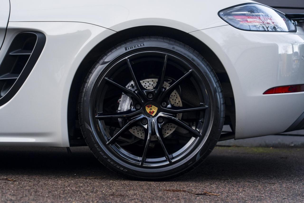 2020 Porsche 718 Boxster 2.0T