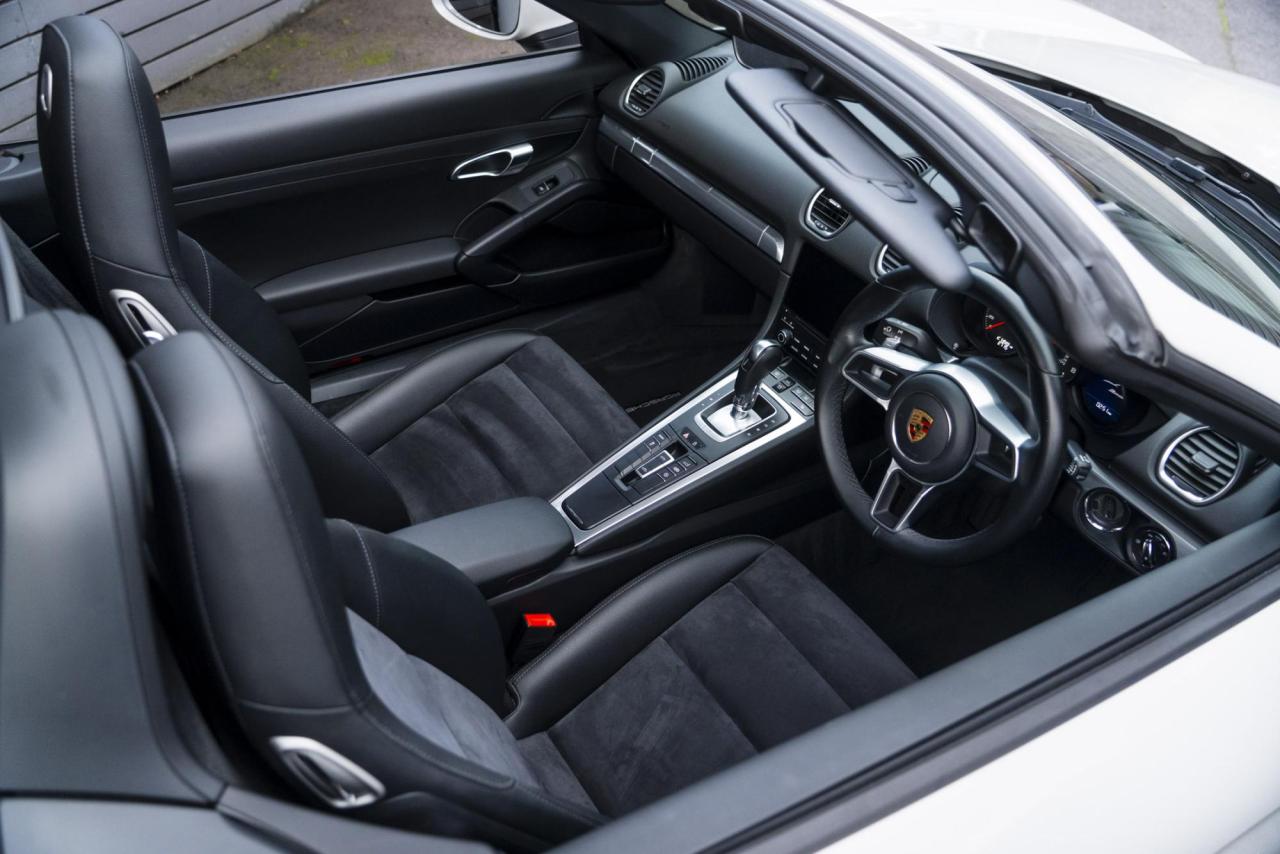 2020 Porsche 718 Boxster 2.0T