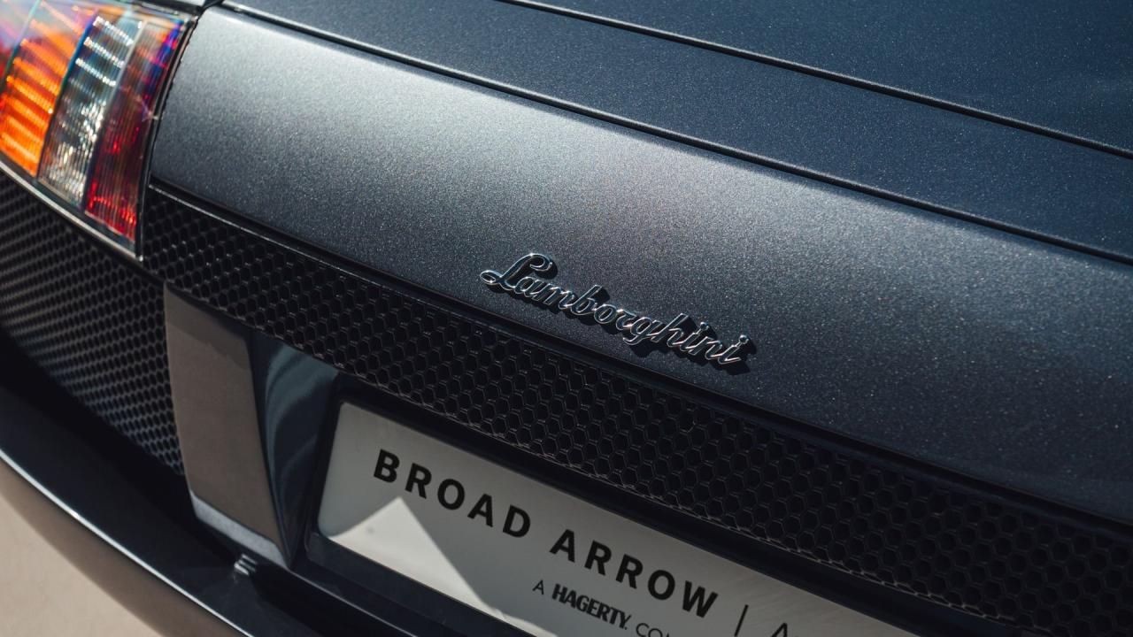 2003 Lamborghini Murci&eacute;lago