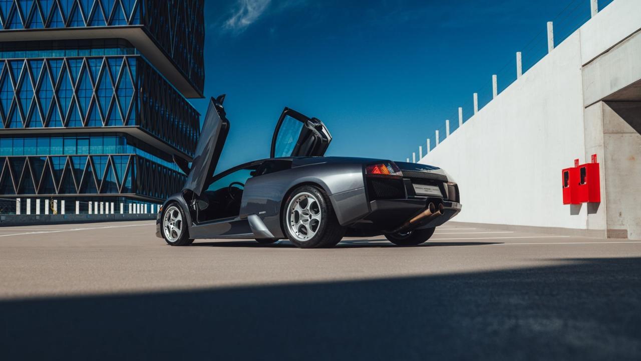 2003 Lamborghini Murci&eacute;lago