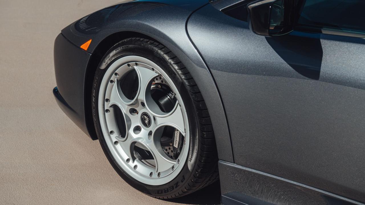 2003 Lamborghini Murci&eacute;lago