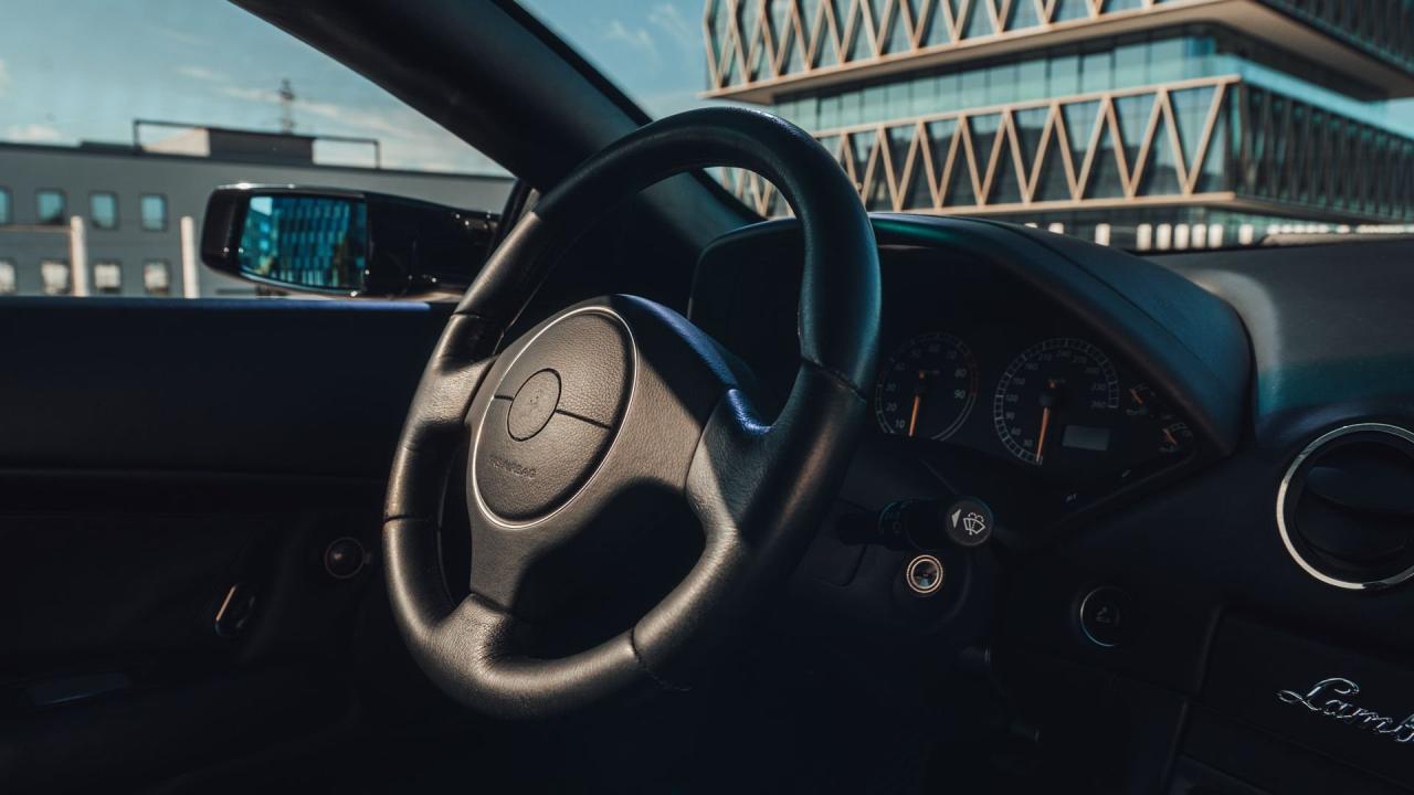 2003 Lamborghini Murci&eacute;lago