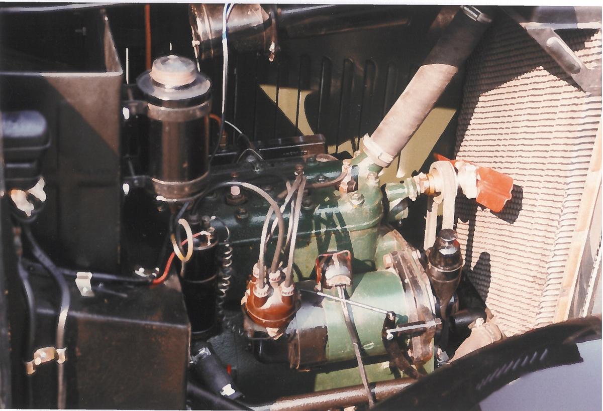 1932 Triumph SUPER SEVEN WITH DICKEY