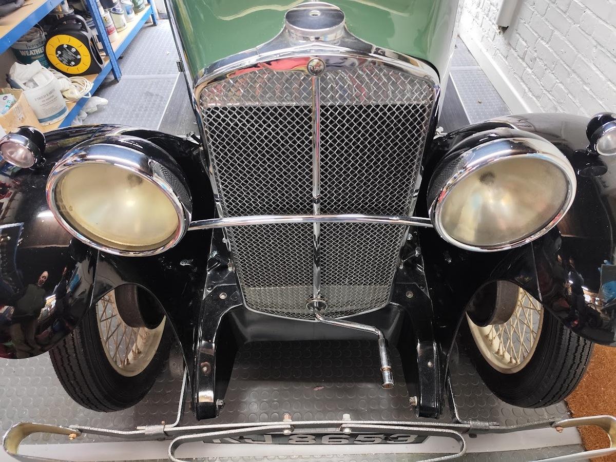 1932 Triumph SUPER SEVEN WITH DICKEY