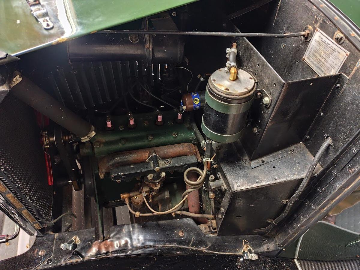 1932 Triumph SUPER SEVEN WITH DICKEY