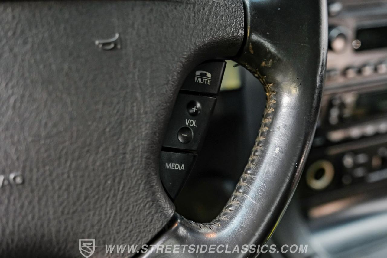 2002 Ford Thunderbird