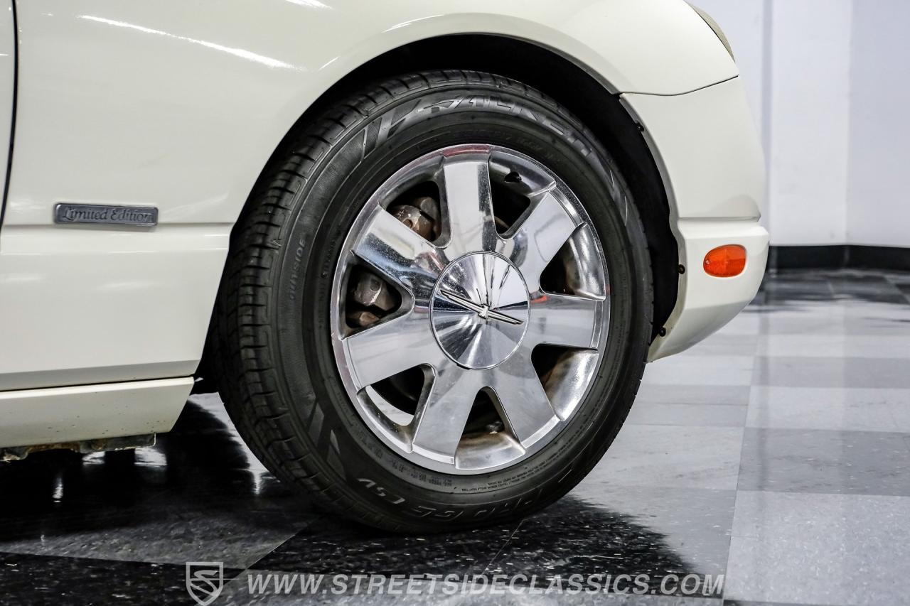 2002 Ford Thunderbird