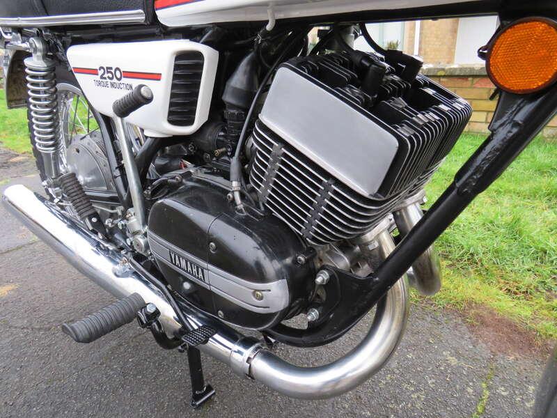 1975 Yamaha RD250B