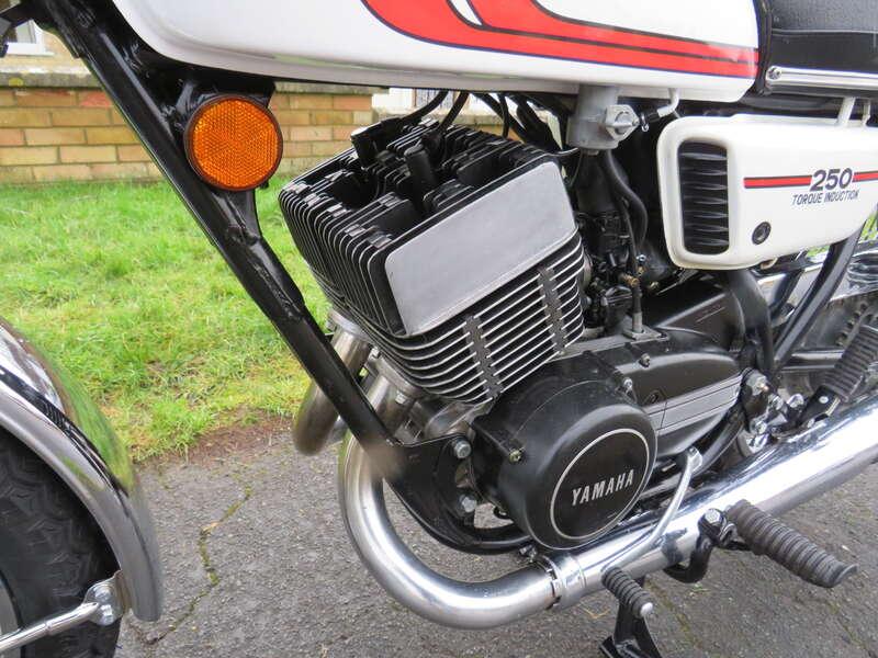 1975 Yamaha RD250B