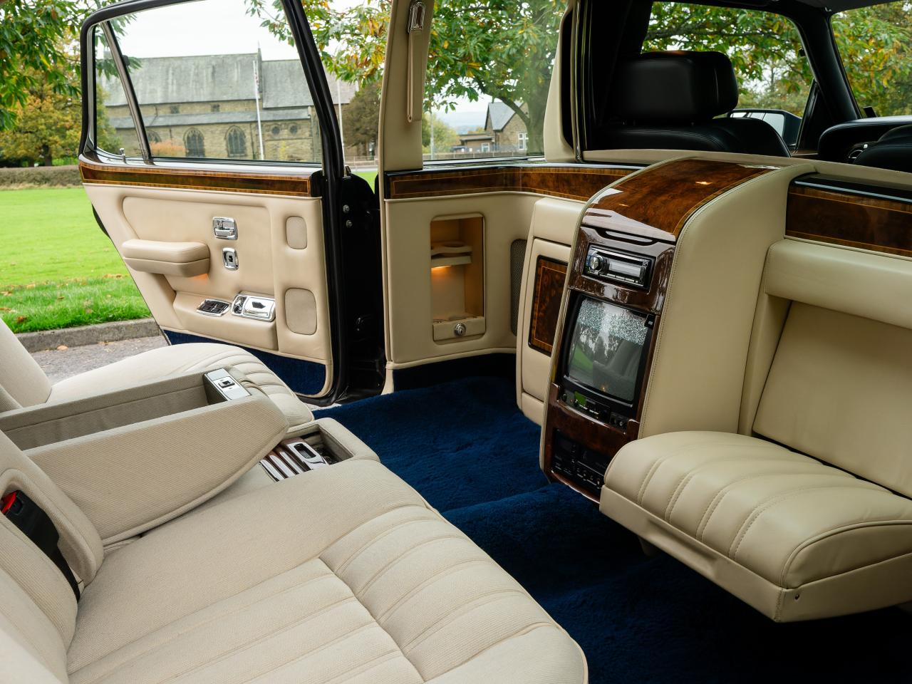 1999 Rolls - Royce Park Ward Limousine