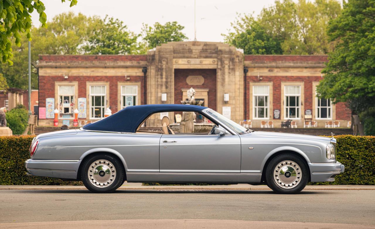 2001 Rolls - Royce Corniche V