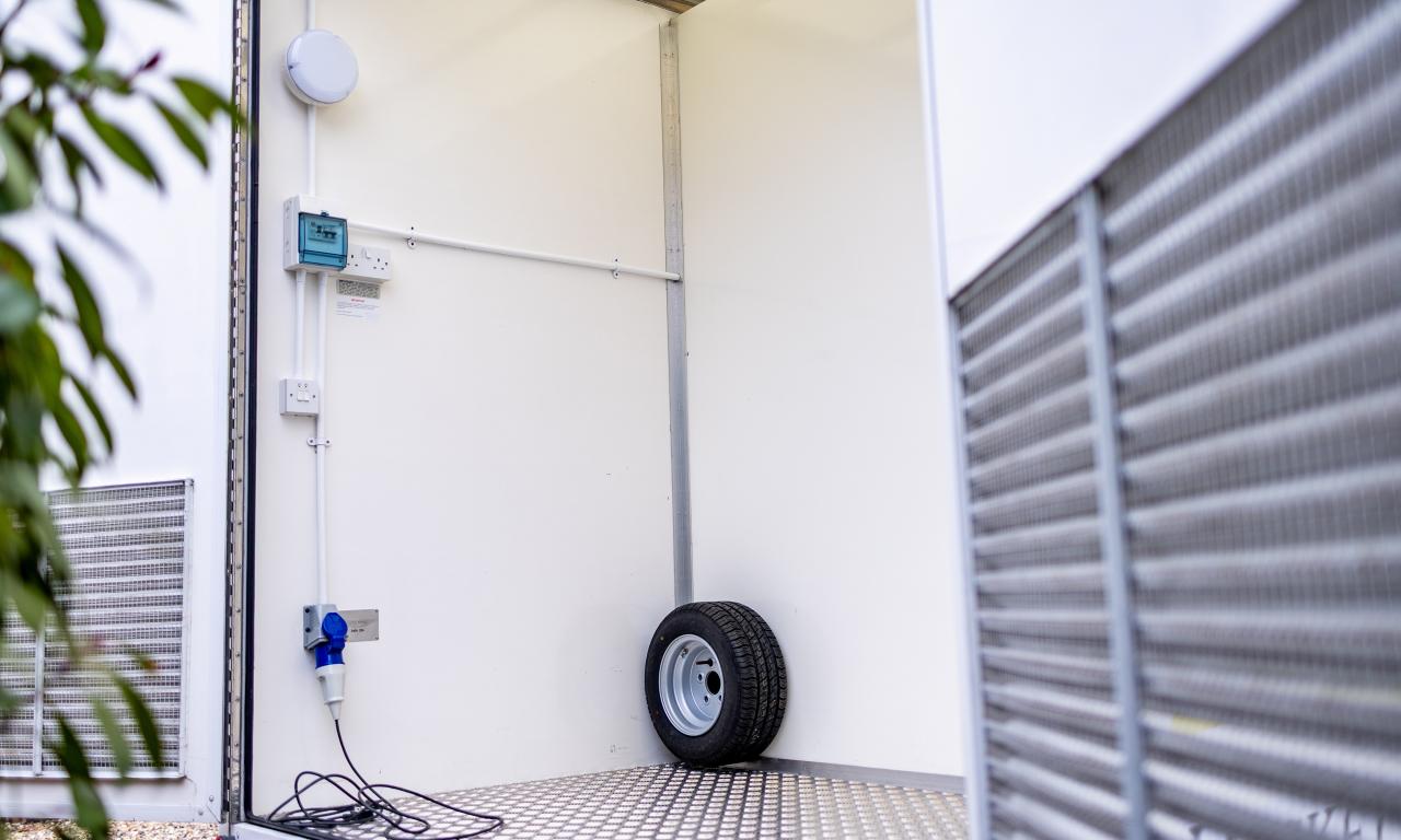 2018 Race Team Support Trailer/Mobile Workshop Year: 2018 Make: Race Team Support Trailer/Mobile Workshop Registration: n/a Chassis No: SA930673517214076 Odometer: n/a