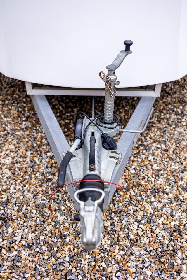 2018 Race Team Support Trailer/Mobile Workshop Year: 2018 Make: Race Team Support Trailer/Mobile Workshop Registration: n/a Chassis No: SA930673517214076 Odometer: n/a