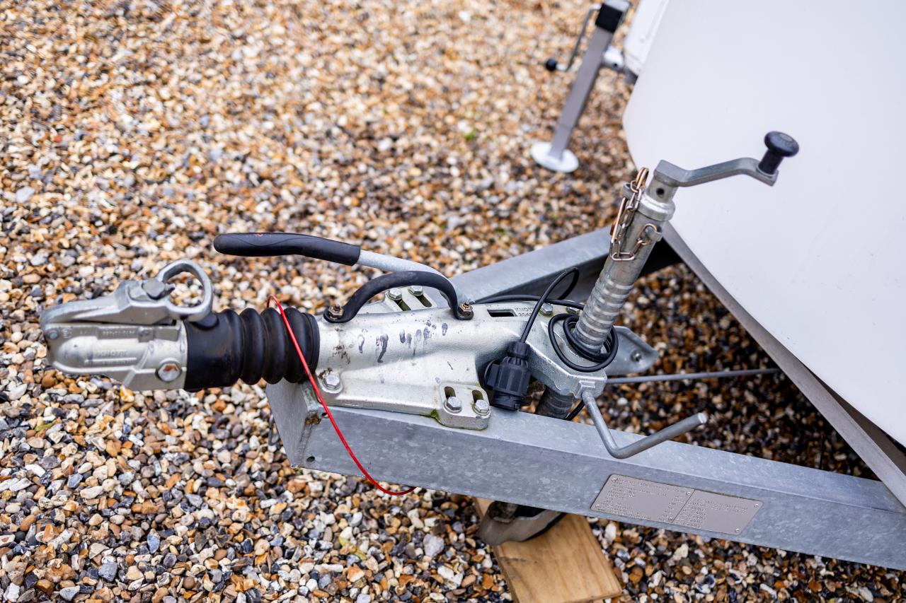 2018 Race Team Support Trailer/Mobile Workshop Year: 2018 Make: Race Team Support Trailer/Mobile Workshop Registration: n/a Chassis No: SA930673517214076 Odometer: n/a