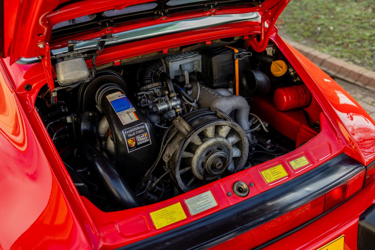 1989 Porsche 911 3.2 Carrera Sport