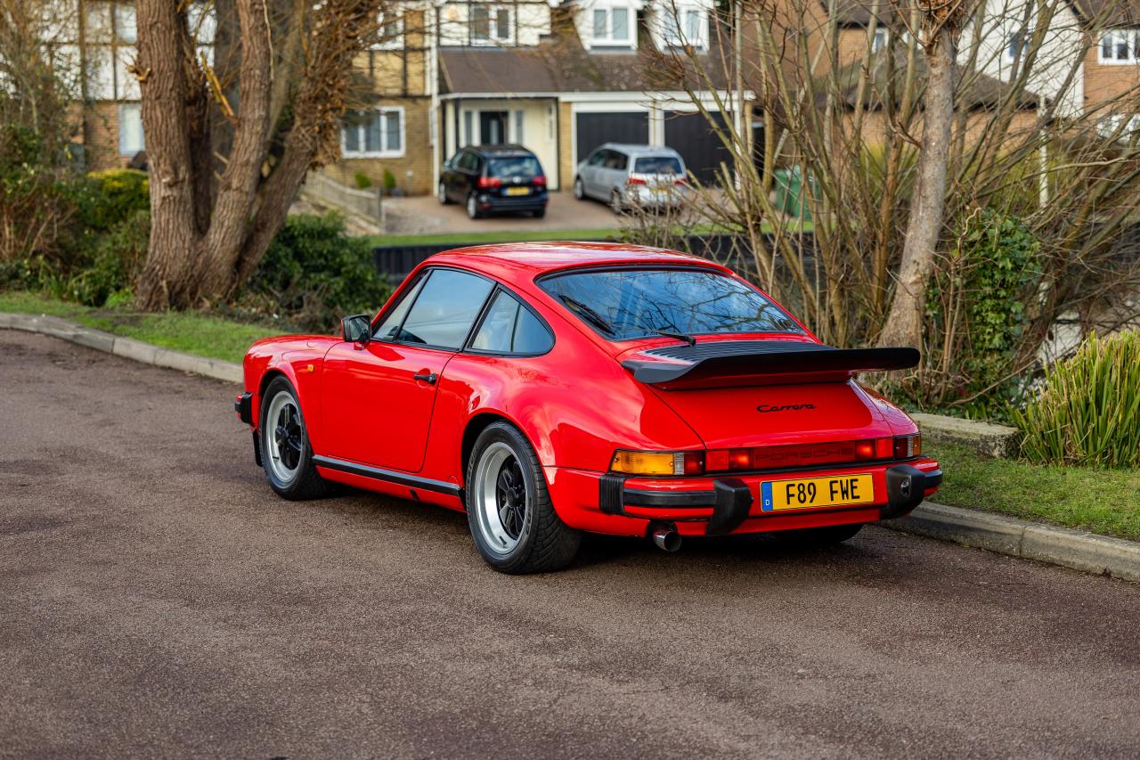 1989 Porsche 911 3.2 Carrera Sport