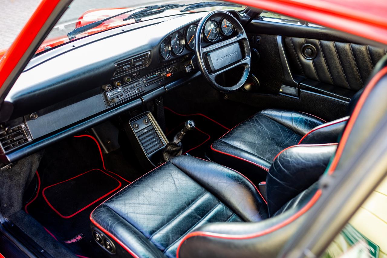 1989 Porsche 911 3.2 Carrera Sport