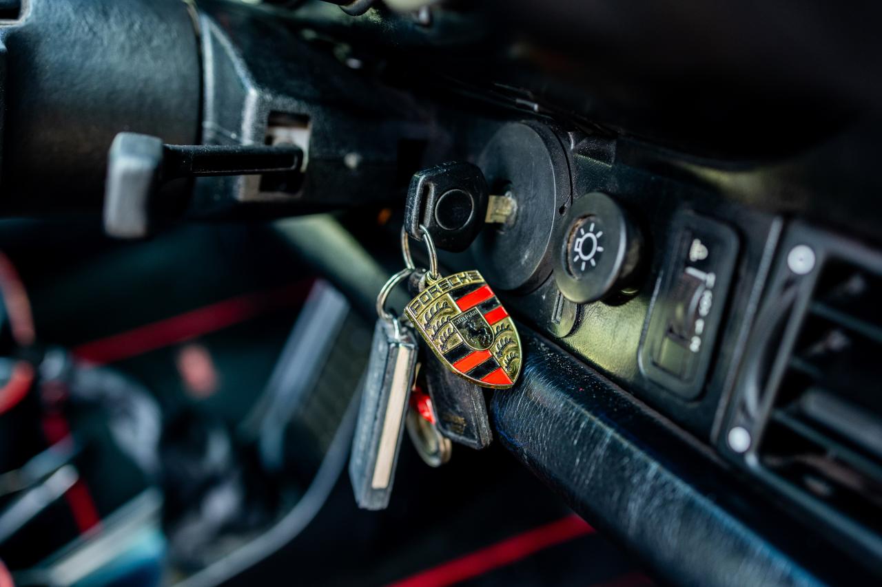 1989 Porsche 911 3.2 Carrera Sport