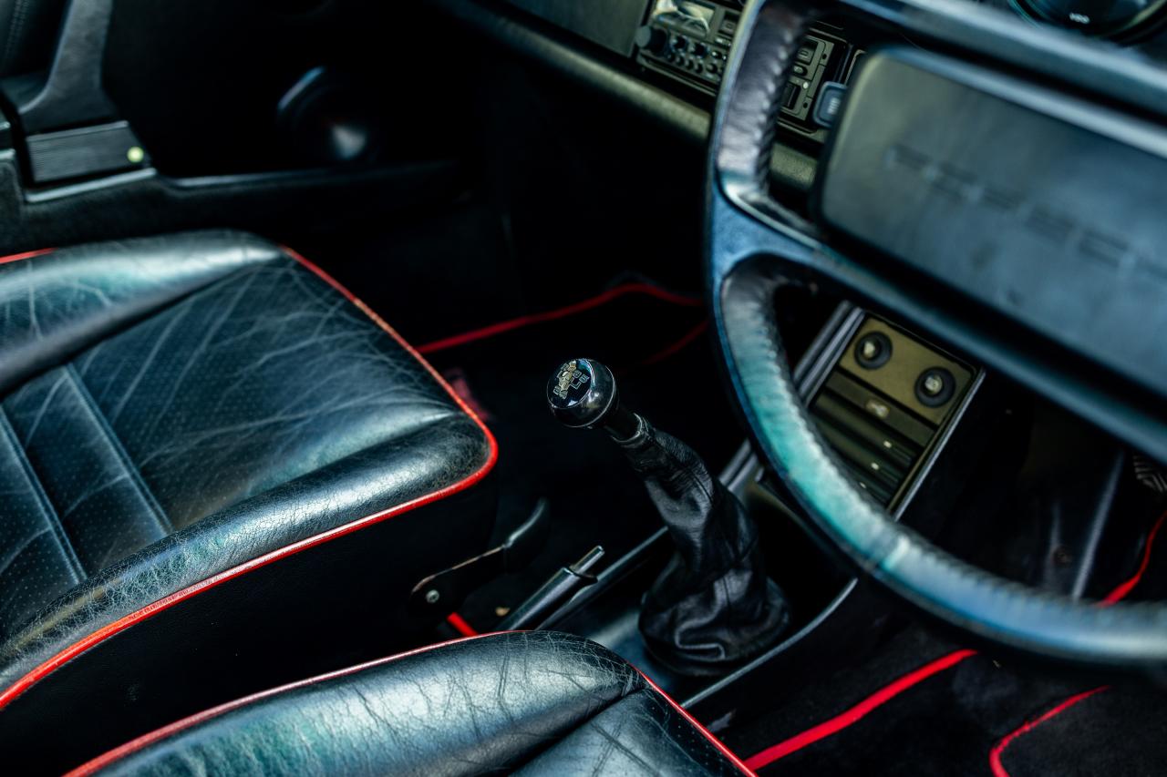 1989 Porsche 911 3.2 Carrera Sport