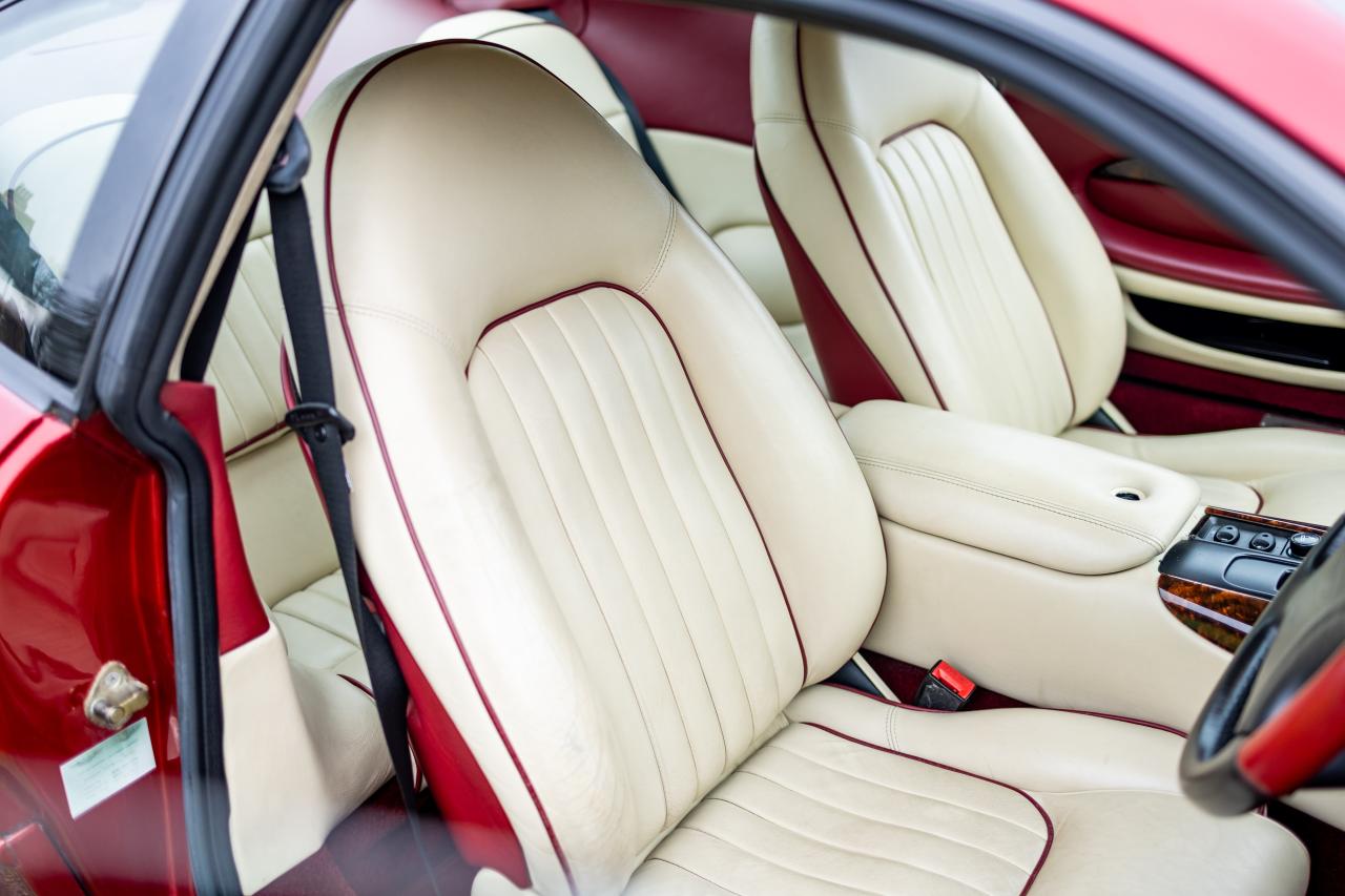 1996 Aston Martin DB7