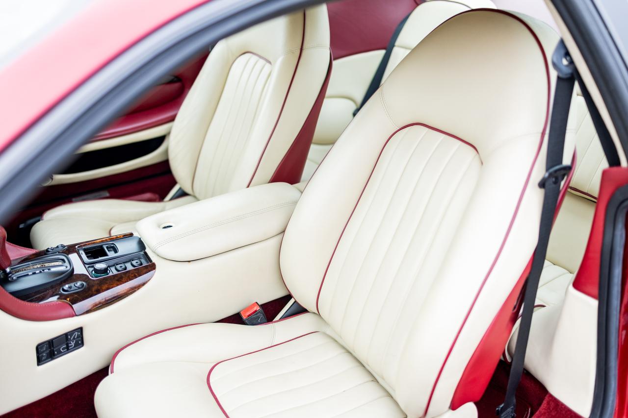 1996 Aston Martin DB7