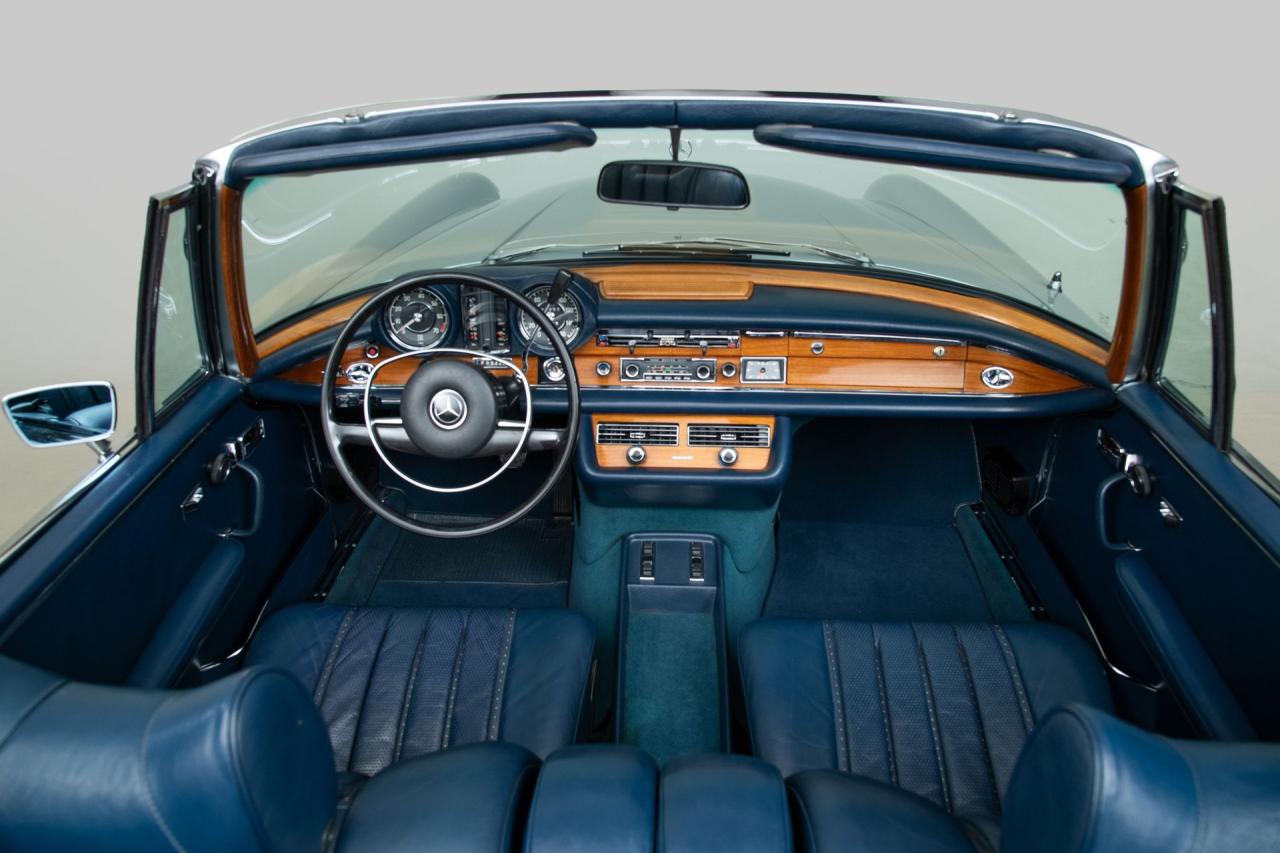1971 Mercedes - Benz 280 SE 3.5 CABRIOLET