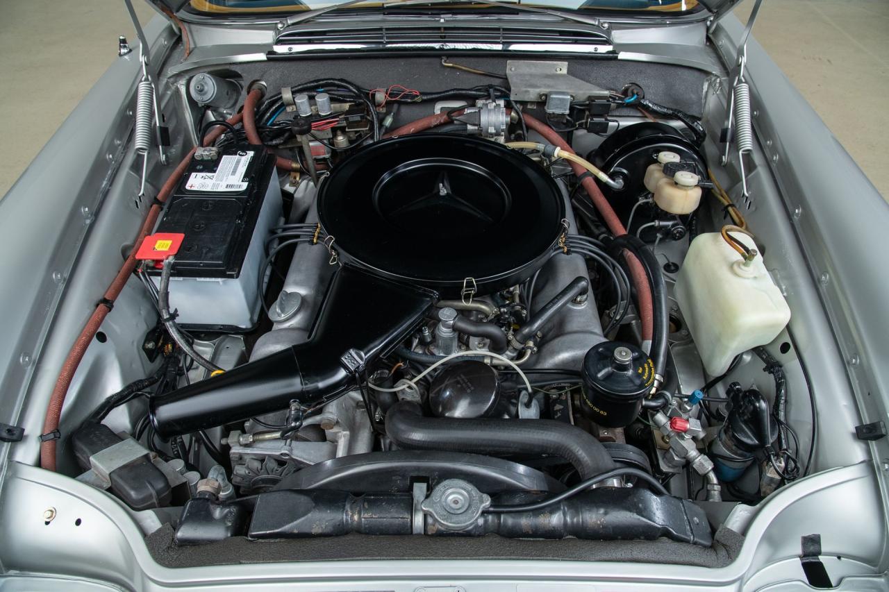 1971 Mercedes - Benz 280 SE 3.5 CABRIOLET