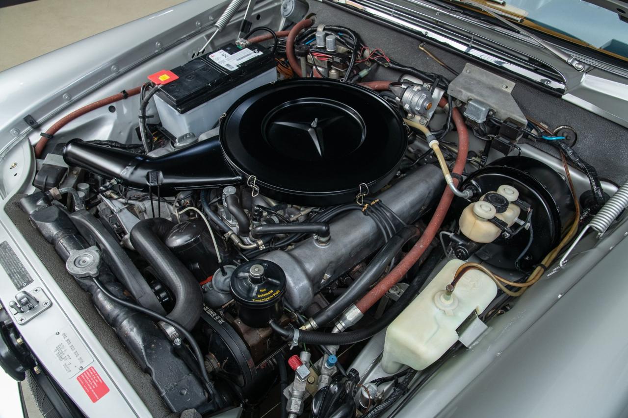 1971 Mercedes - Benz 280 SE 3.5 CABRIOLET