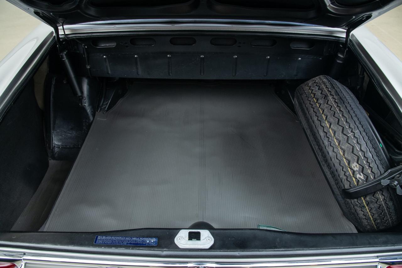 1971 Mercedes - Benz 280 SE 3.5 CABRIOLET